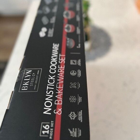 NEW Brooklyn 16 piece NONSTICK  COOKWARE & BAKEWARE SET, PAN MUFFIN pot - Picture 4 of 5